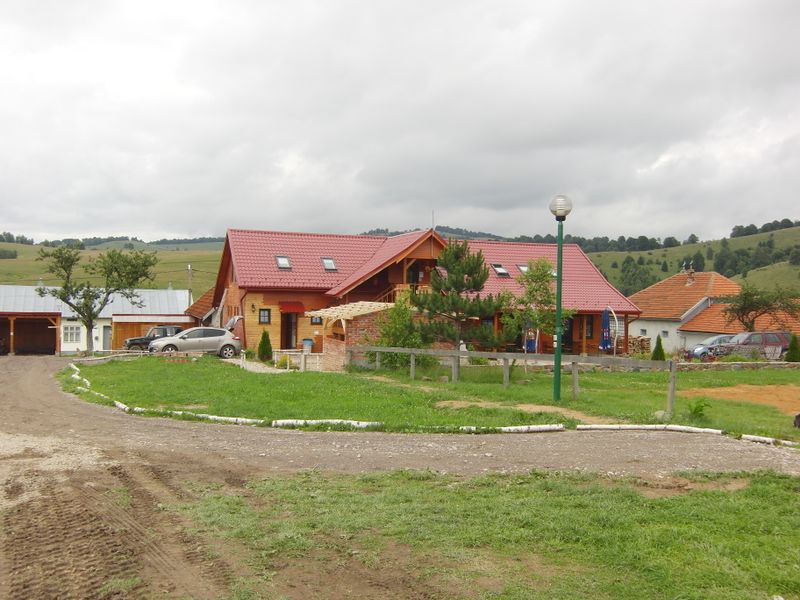 Datei:2010.07.08 17.24.38 EnduRoMania 4 2010 CIMG0276.JPG